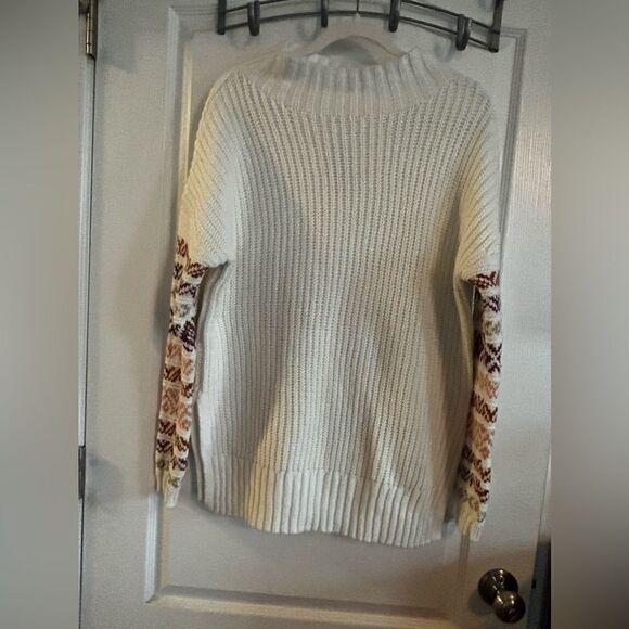 Maurices White Fair Isle Sleeve Sweater Small oversized NWT - Picture 3 of 11